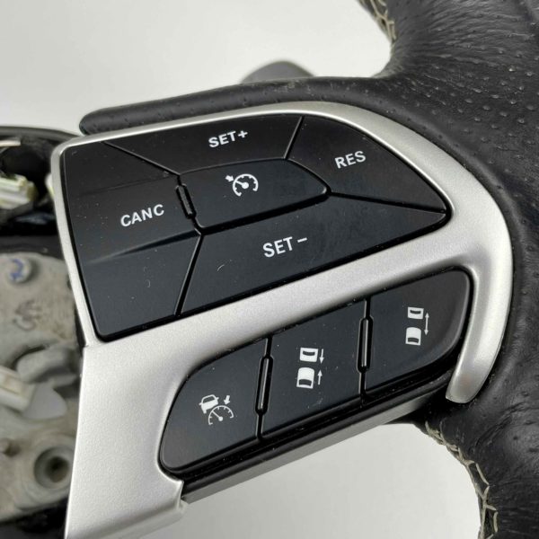 Volant 14-18 JEEP GC WK2 / SRT 6.4L – Image 4